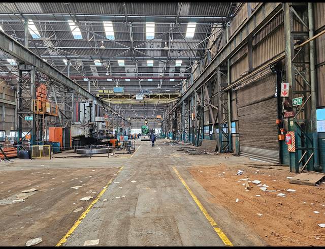 4,142M² FACTORY TO LET IN DUNCANVILLE